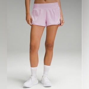 Lululemon Hotty Hot High- Rise Lined Short 2.5”
